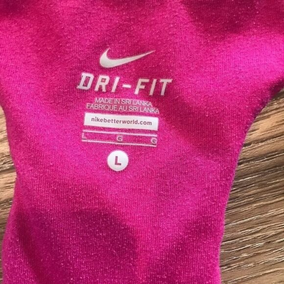 50% Off Sale  Nike Dri Fit Tank - Picture 4 of 4